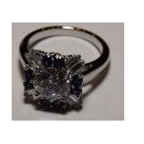 3.01 CT BLUE AND WHITE SAPPHIRE SOLITAIRE RING