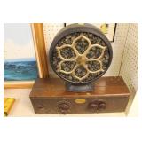 ATWATER-KENT ANTIQUE RADIO WITH SPEAKER