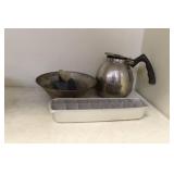 GROUPING: COFFEE POT, ALUMINUM ICE TRAY, SIEVE,