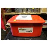 NORTHERN 3 1/2 GALLON PARTS WASHER WITH VINTAGE