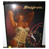SNAP ON WALL CLOCK