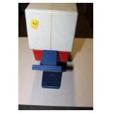 PLASTIC TOY COKE DISPENSER