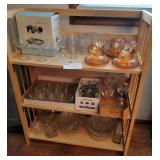 GROUPING: BOOK CASE WITH ASSORTED GLASSWARE