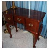 QUEEN ANN WINDOW TABLE 30"X31"X15"