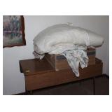 PAINTING AND TABLE WITH LENINS