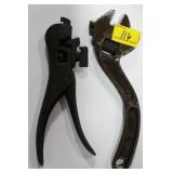 VINTAGE OFF SET ADJUSTABLE WRENCH AND PUNCH VINTAGE OFF SET ADJUSTABLE WRENCH AND PUNCH