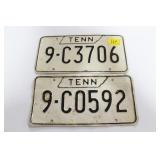 2 VINTAGE TENNESSEE LICENSE PLATES 2 VINTAGE TENNESSEE LICENSE PLATES