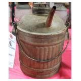 VINTAGE 1 GALLON GAS CAN VINTAGE 1 GALLON GAS CAN