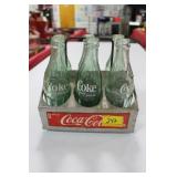 VINTAGE TIN COCA-COLA 6 PACK CARRIER WITH BOTTLES