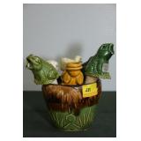 FLOWER POT WITH 6 PLANT WATERERS FLOWER POT WITH 6 PLANT WATERERS