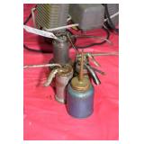 5 VINTAGE OIL CANS 5 VINTAGE OIL CANS