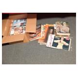 GROUPING: VINTAGE MAGAZINES AND BOOKS GROUPING: VINTAGE MAGAZINES AND BOOKS