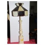 CAST IRON COLUMN STYLE TABLE LAMP WITH STAINED