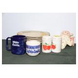 GROUPING: SOUP BOWLS, COFFEE CUPS, SALT & PEPPER GROUPING: SOUP BOWLS, COFFEE CUPS, SALT & PEPPER