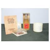 GROUPING: 2 OLD SPICE SHAVING MUGS, RAZOR WITH GROUPING: 2 OLD SPICE SHAVING MUGS, RAZOR WITH
