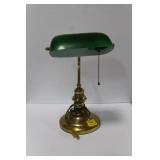 BRASS AND GREEN GLASS SHADE BANKERS LAMP BRASS AND GREEN GLASS SHADE BANKERS LAMP