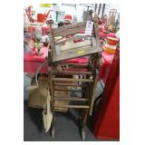 ANTIQUE CLOTHES DRYING RACK WITH WRINGER AND