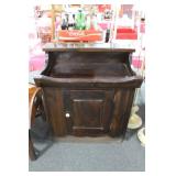 SMALL PINE DRY SINK IT HAS A BASE BUILT UNDER IT SMALL PINE DRY SINK IT HAS A BASE BUILT UNDER IT