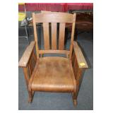 ANTIQUE OAK ROCKING CHAIR ANTIQUE OAK ROCKING CHAIR