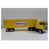 ERTL "VELVEETA CHEESE" METAL TRACTOR TRAILER