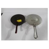 2 VINTAGE SILENT BUTLERS 2 VINTAGE SILENT BUTLERS