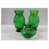 3 FOREST GREEN VASES 3 FOREST GREEN VASES