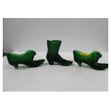 2 FOREST GREEN SHOES AND 1 BOOT - BOOT HAS A CHIP 2 FOREST GREEN SHOES AND 1 BOOT - BOOT HAS A CHIP