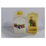 VINTAGE PLASTIC KITCHEN MATCH SAFE AND WALL VINTAGE PLASTIC KITCHEN MATCH SAFE AND WALL