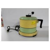 U.S. MFG. CORP. MODEL NO. 10 POP CORN POPPER WITH U.S. MFG. CORP. MODEL NO. 10 POP CORN POPPER WITH