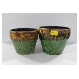 2 CERAMIC FLOWER POTS 2 CERAMIC FLOWER POTS