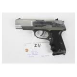 RUGER PISTOL 3 MAGAZINES AND ORIGINAL HARD CASE RUGER PISTOL 3 MAGAZINES AND ORIGINAL HARD CASE