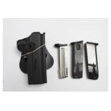 SIG SAUER HOLSTER AND 3 ASSORTED MAGS WALTHER SIG SAUER HOLSTER AND 3 ASSORTED MAGS WALTHER