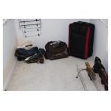 CONTENTS OF CLOSET LADIES COATS SIZE 8P,10P AND CONTENTS OF CLOSET LADIES COATS SIZE 8P,10P AND