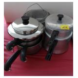 4PC POTS WITH LIDS 4PC POTS WITH LIDS