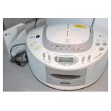 AIWA CD/AM/FM AIWA CD/AM/FM