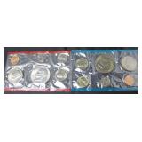 1975 MINT SET P D MINTS 1975 MINT SET P D MINTS