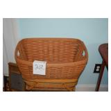 LOT CS 213 1991 CORN BASKET  17 X 11