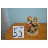 LOT CS 55  HUMMEL BATHTIME  7 H X 5 W