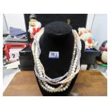 LOT G  342  MUTI COLOR BEADS NECKLACE