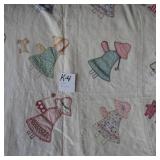 LOT K 4  GIRLS IN BONNETS QUILT 85 X 73