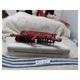 LOT RK 47 INTERNATIONAL DIC HALLOW