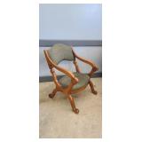 ADJUSTABLE KNEELING CHAIR