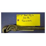 11" REED MFG CO PIPE WRENCH