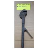 LEVER ACTION PIPE WRENCH - 15.5"