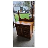 SPOON CARVED COMMODE