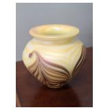 ROBERT EICKHOLT ART GLASS FEATHER SWIRL VASE