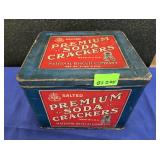 NBC SODA CRACKERS TIN - 2 LB 8 OZ