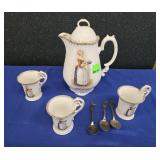 WALTER VBAKER & CO LTD TEAPOT & CUPS