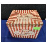 CRISPO LILY SODAS BISCUIT CO - 2 LB 8 OZ