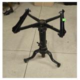 CAST IRON ADJUSTABLE BASE